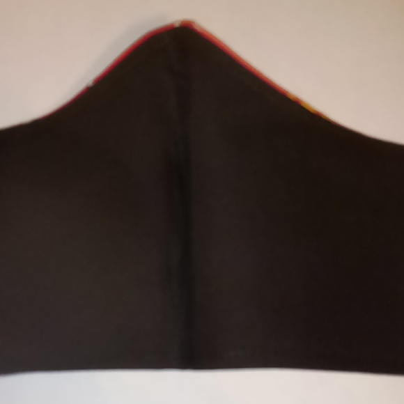 Kansas City Chiefs Reversible Face Mask - Picture 3 of 3